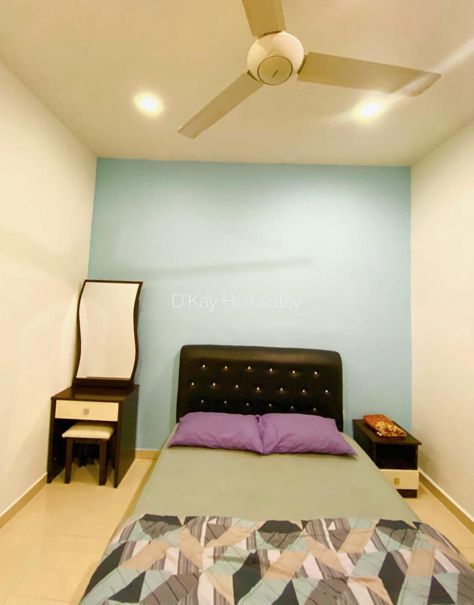 4 Bedrooms Homestay, Fully Aircond In Sendayan By D'Kay Homes I 10-15 Pax Seremban Exterior photo