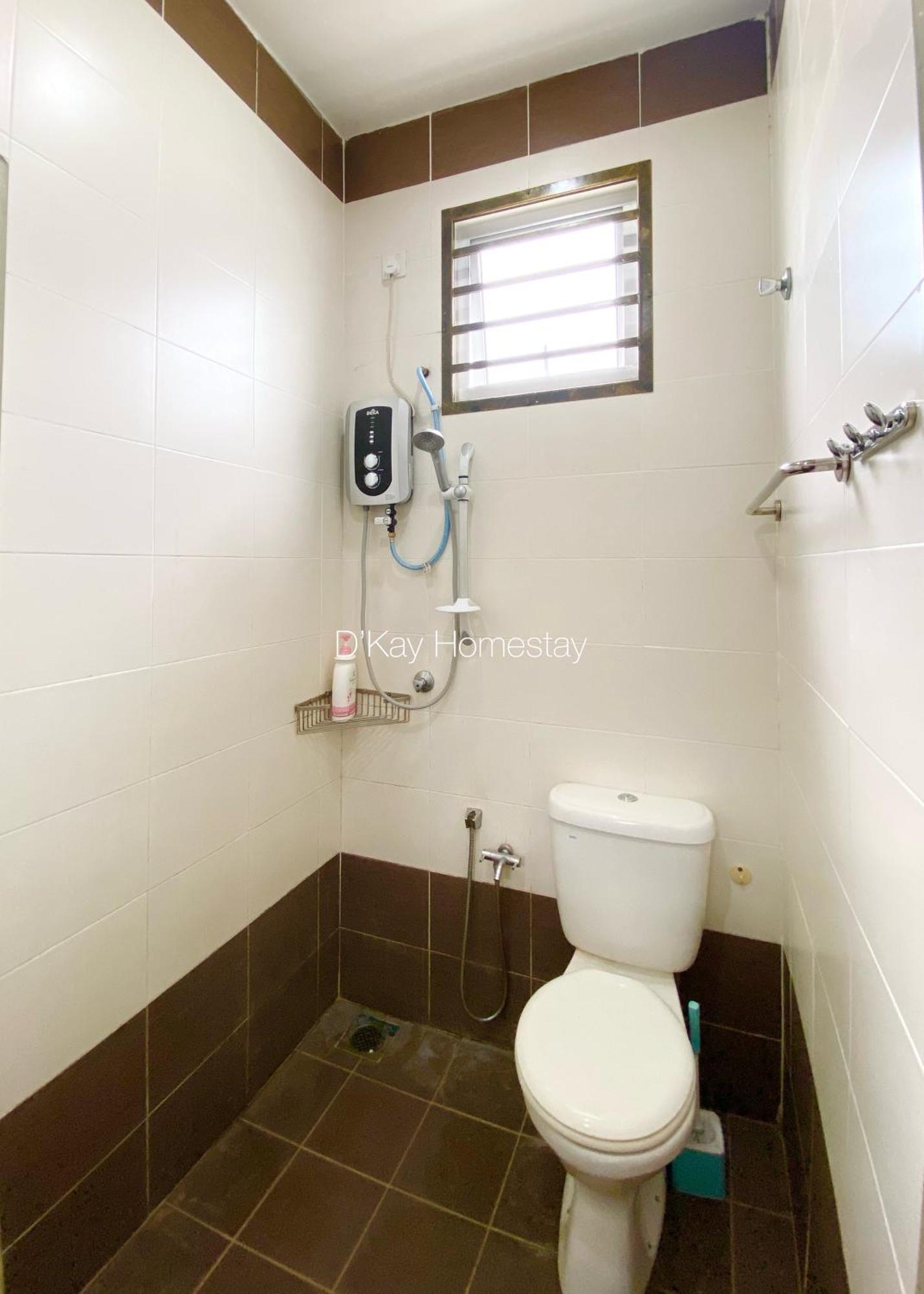 4 Bedrooms Homestay, Fully Aircond In Sendayan By D'Kay Homes I 10-15 Pax Seremban Exterior photo