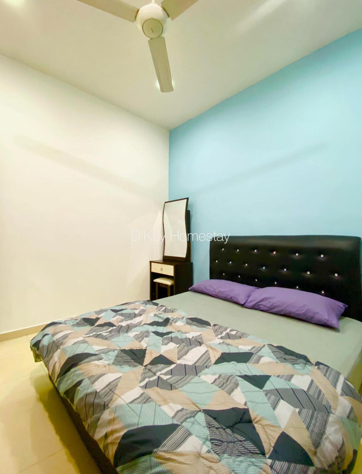 4 Bedrooms Homestay, Fully Aircond In Sendayan By D'Kay Homes I 10-15 Pax Seremban Exterior photo